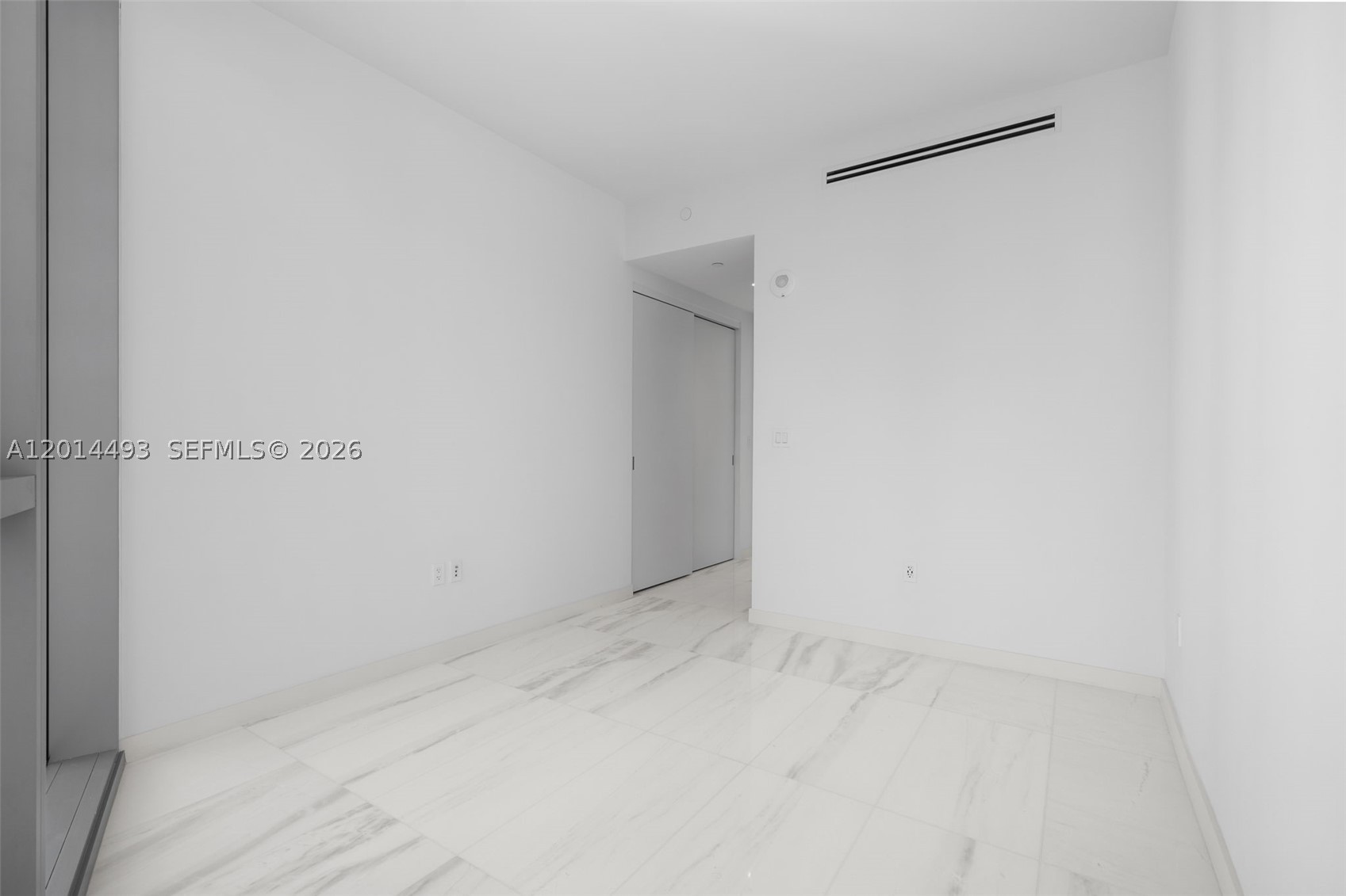 300 Biscayne Blvd Way #3801, Miami FL 33131
