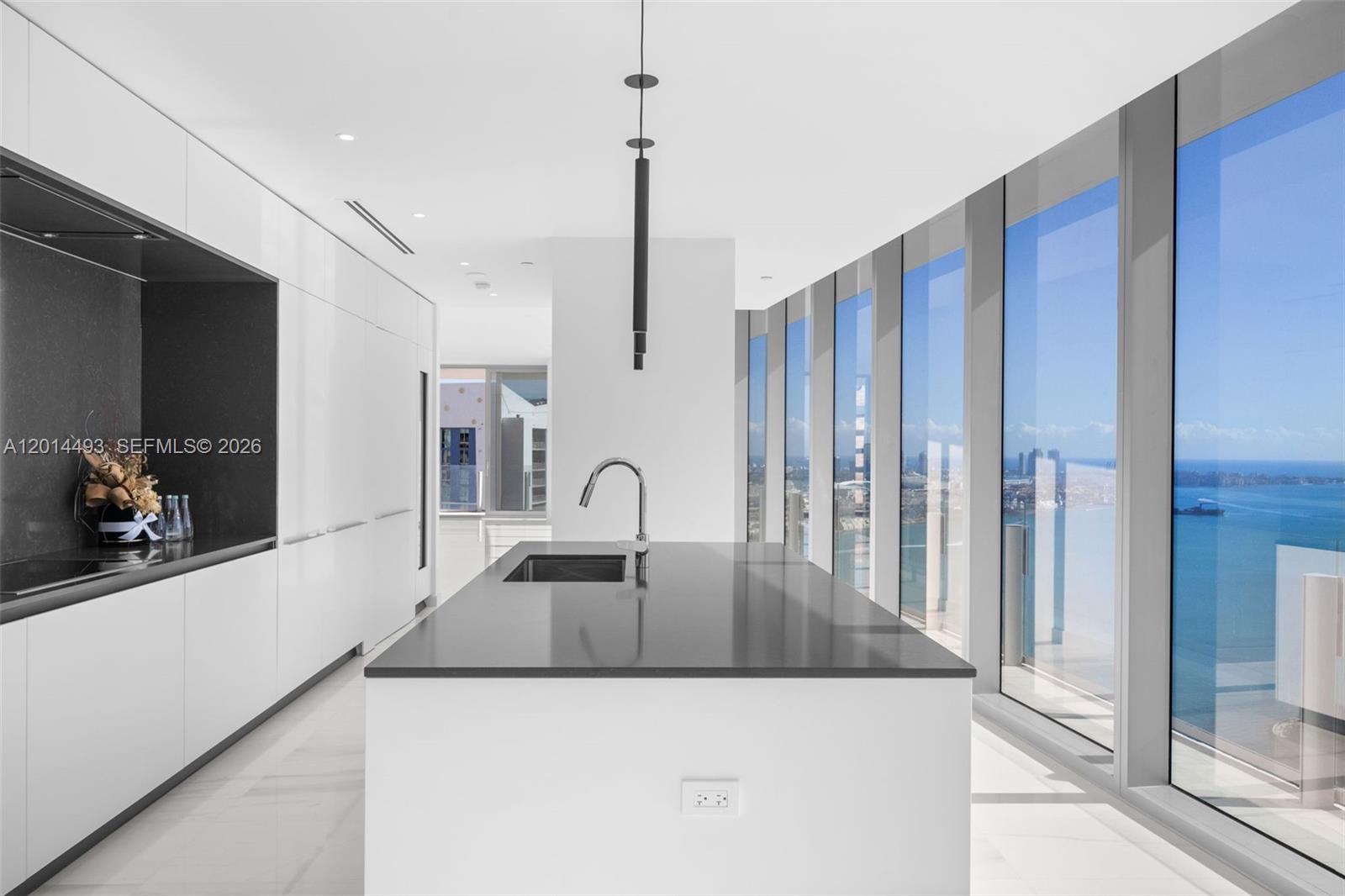 300 Biscayne Blvd Way #3801, Miami FL 33131