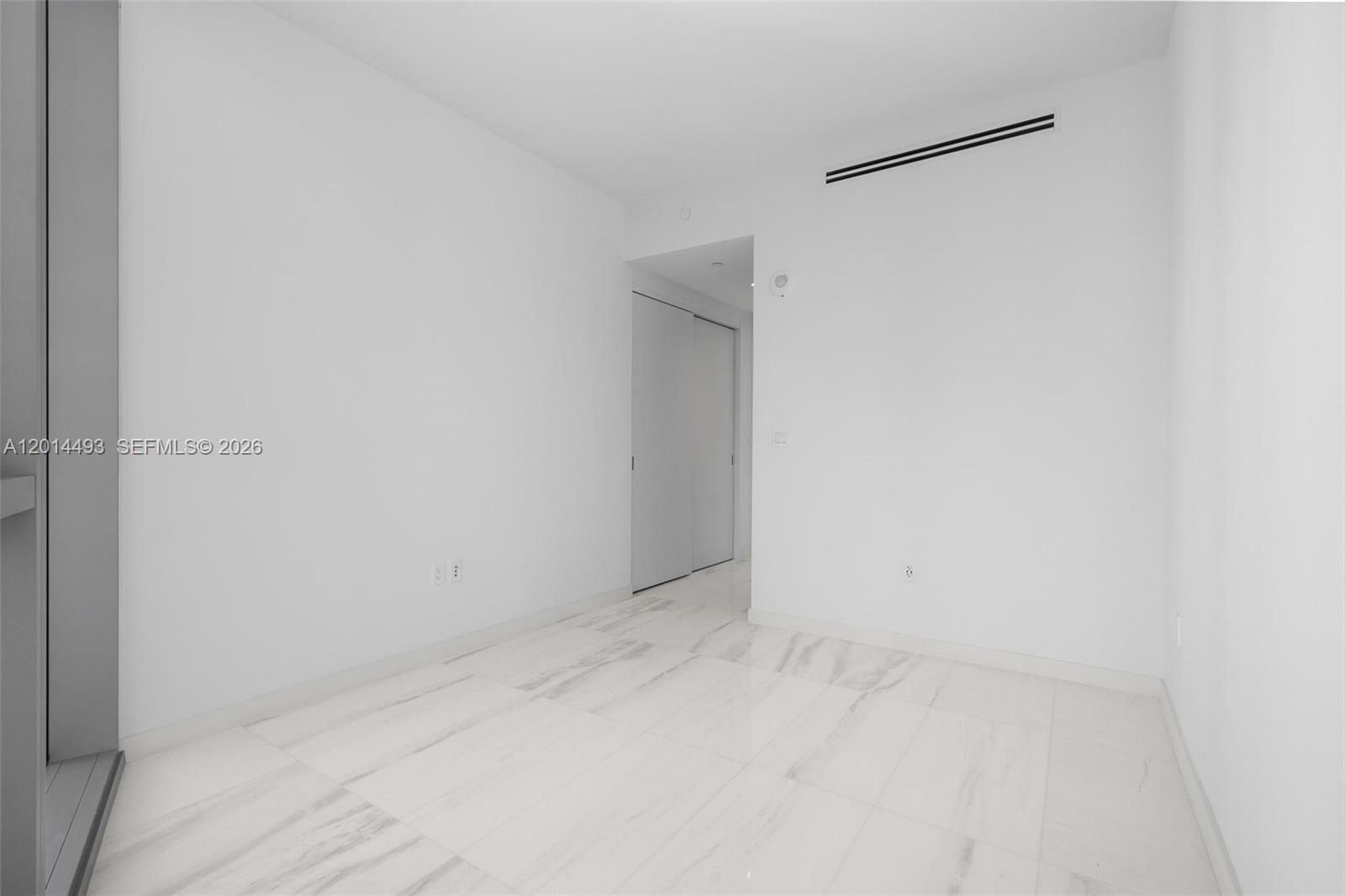 300 Biscayne Blvd Way #3801, Miami FL 33131