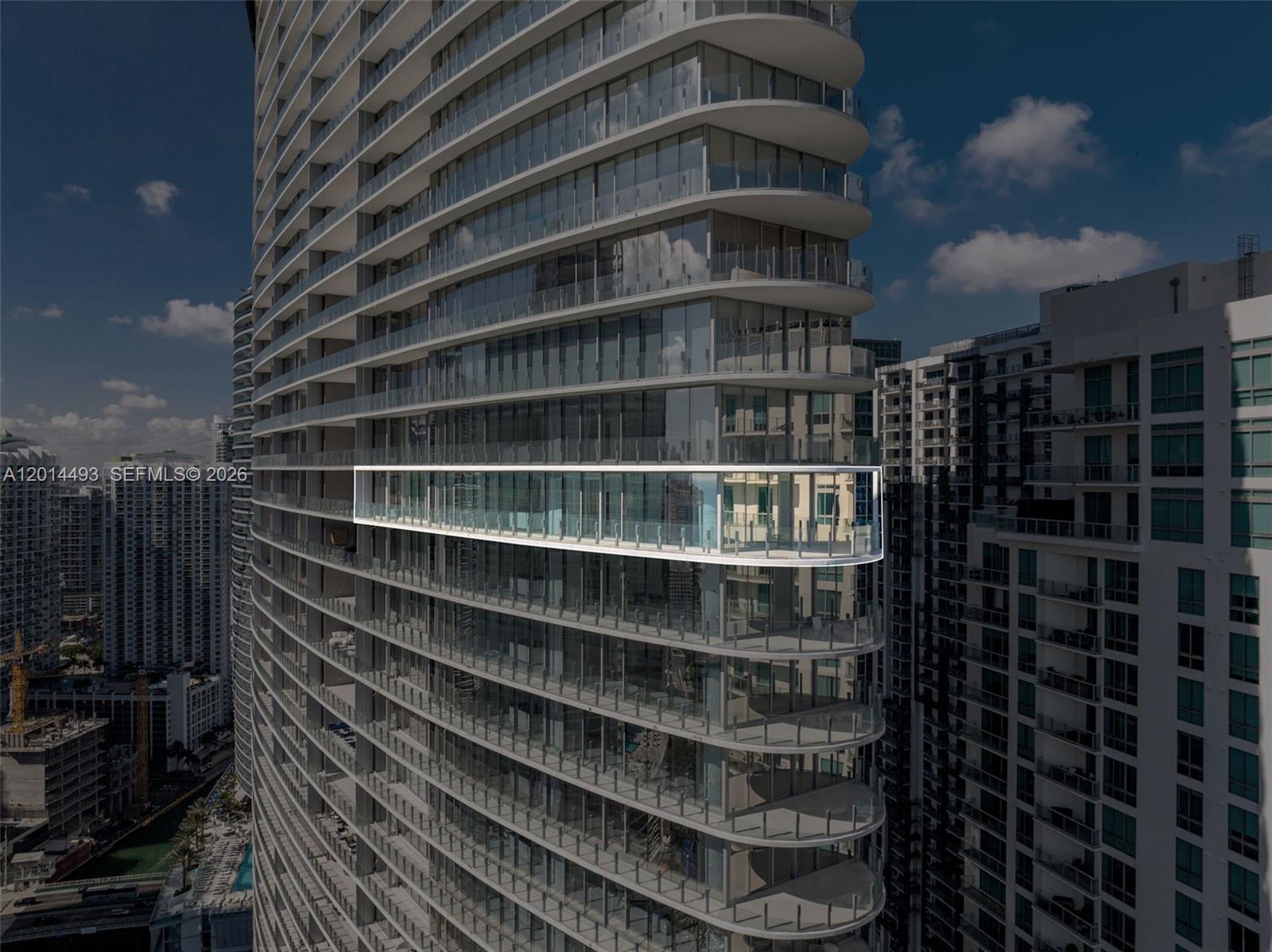 300 Biscayne Blvd Way #3801, Miami FL 33131
