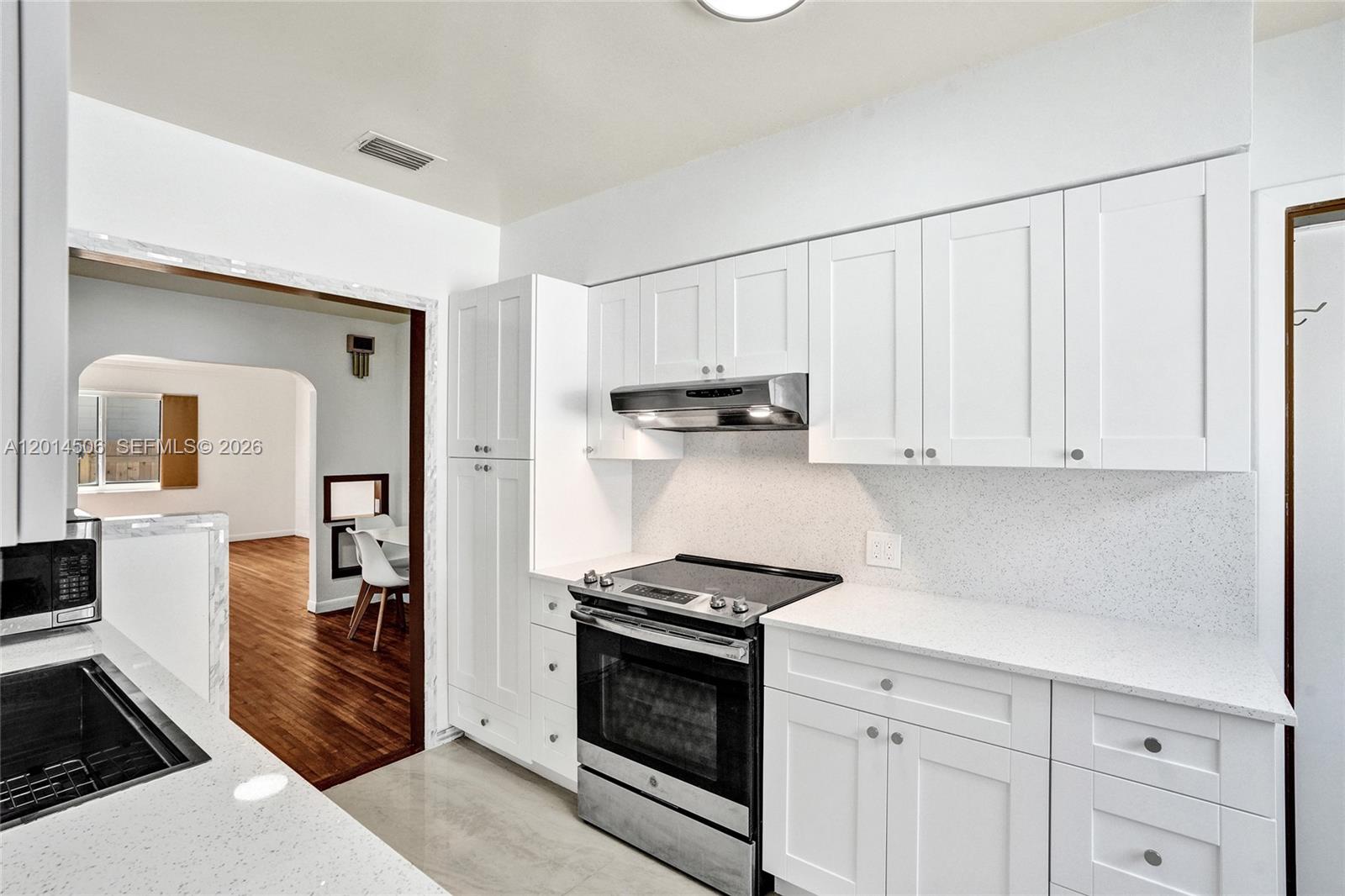 2420 SW 16th St, Miami FL 33145