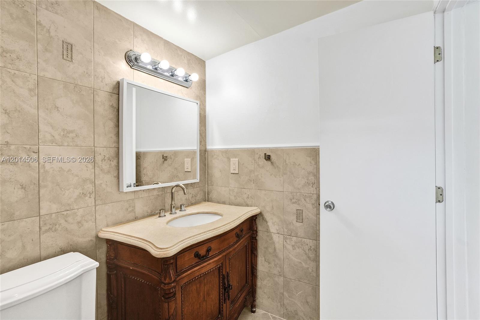 2420 SW 16th St, Miami FL 33145