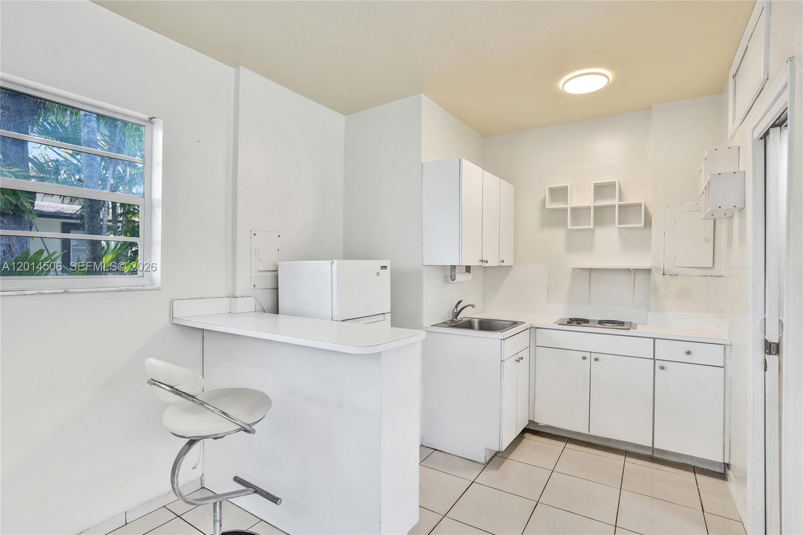 2420 SW 16th St, Miami FL 33145