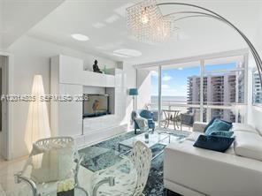 6801 Collins Ave #LPH09, Miami Beach FL 33141
