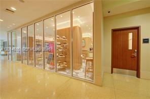 6801 Collins Ave #LPH09, Miami Beach FL 33141