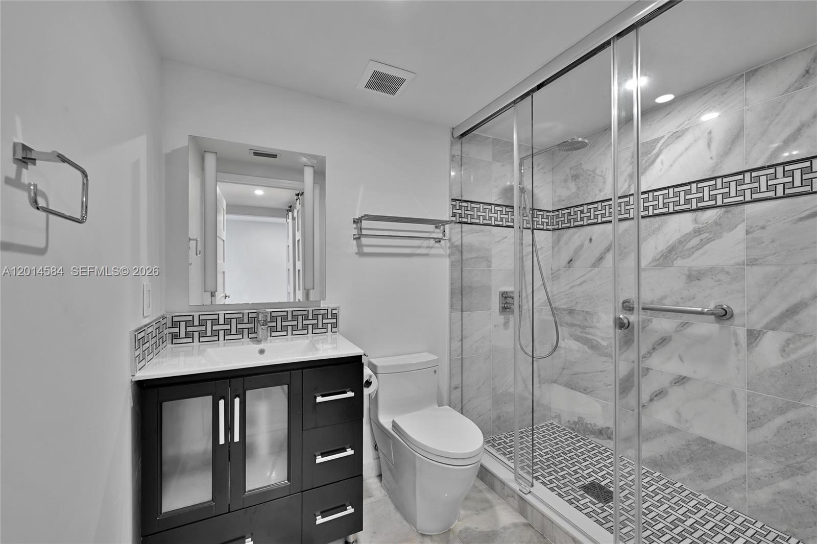 310 Poinciana Dr #802, Sunny Isles Beach FL 33160