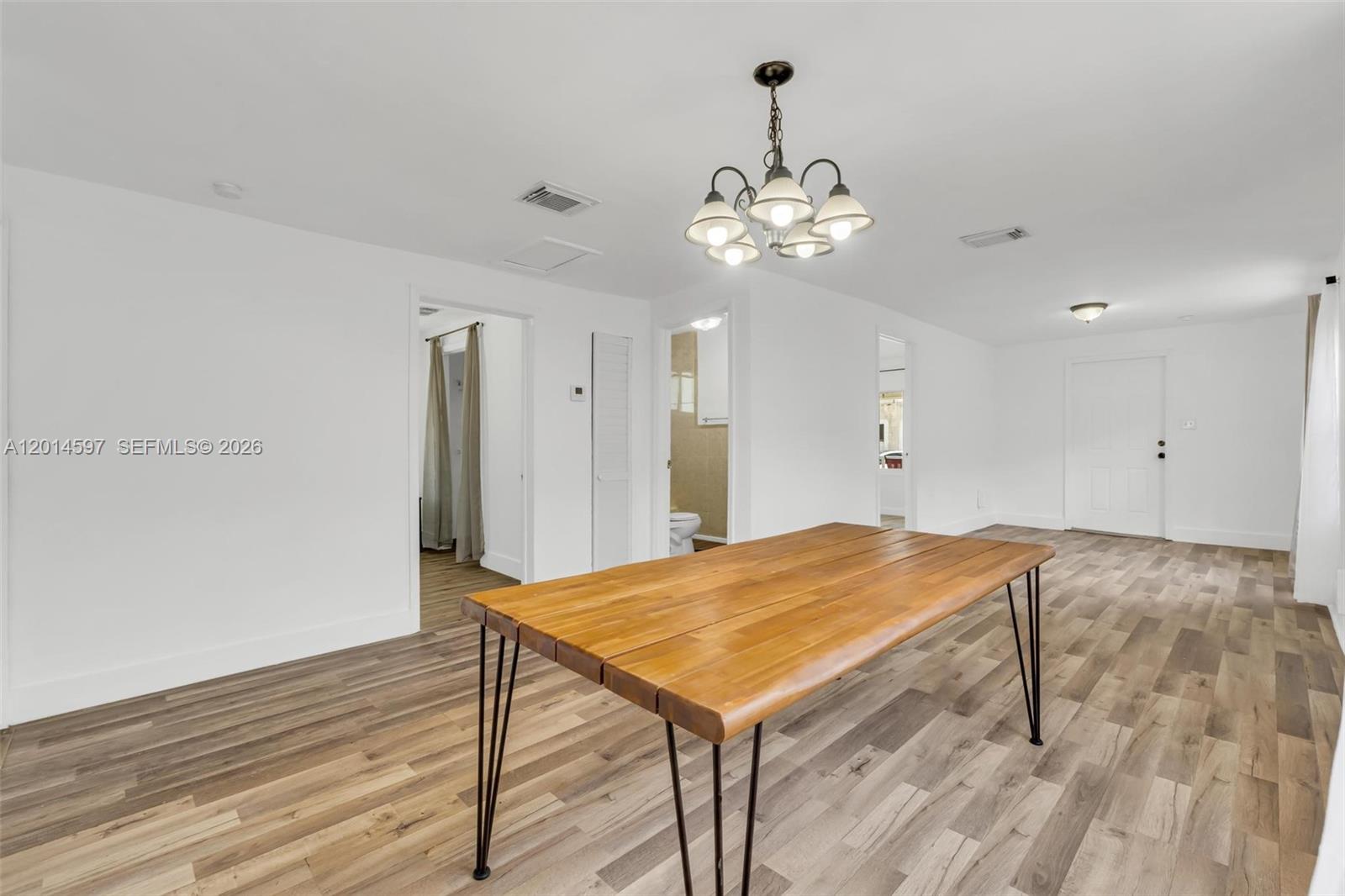 1463 NW 70th St #1463, Miami FL 33147
