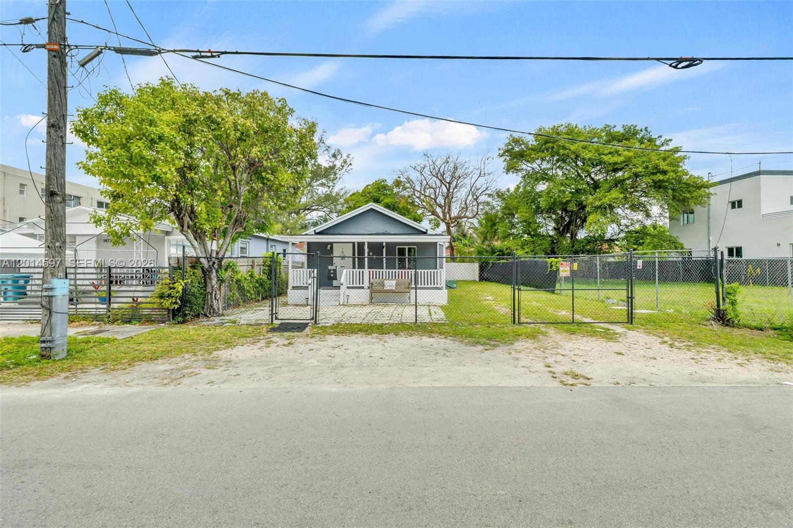 1463 NW 70th St #1463, Miami FL 33147