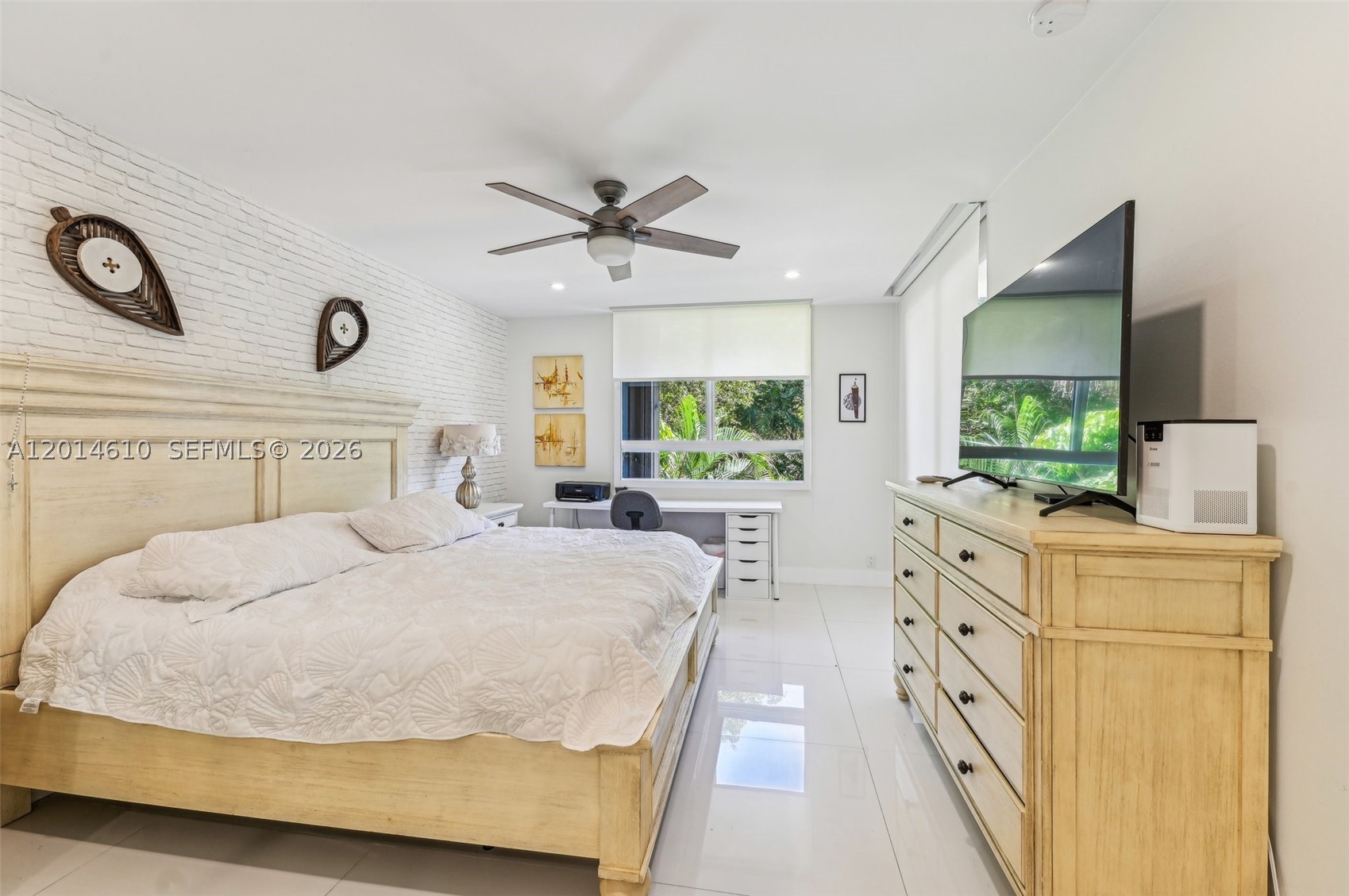 121 Crandon Blvd #251, Key Biscayne FL 33149