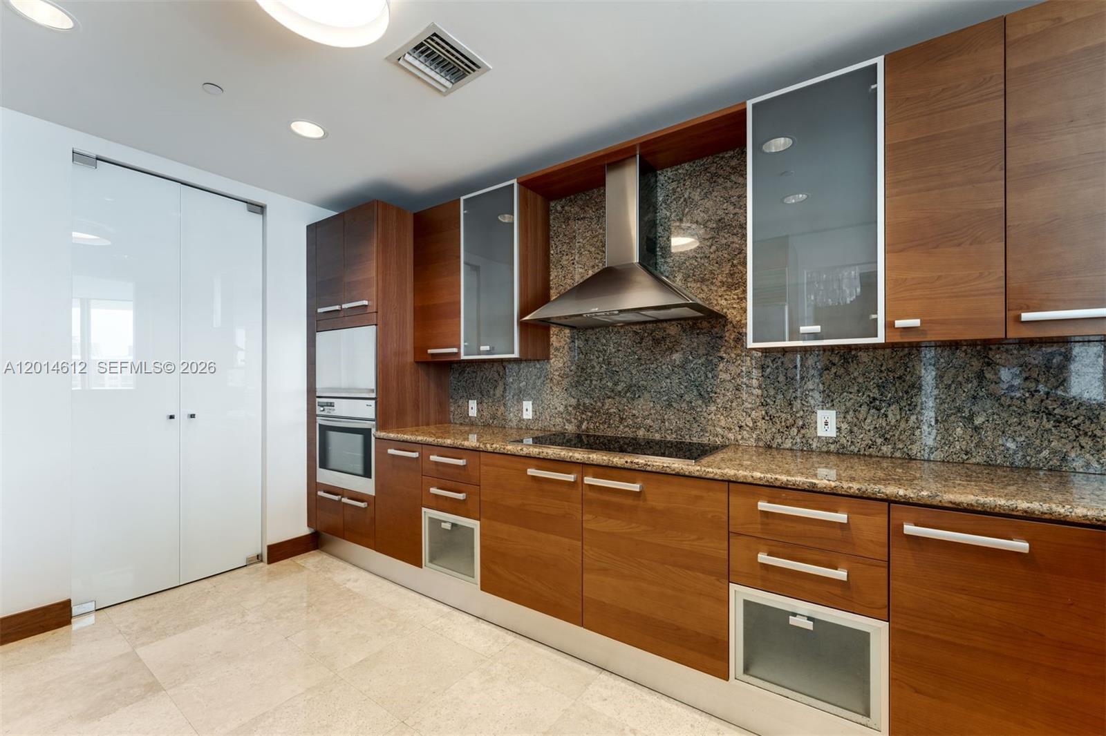 5959 Collins Ave #1001, Miami Beach FL 33140
