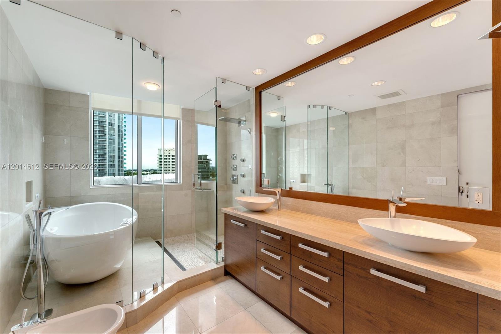 5959 Collins Ave #1001, Miami Beach FL 33140