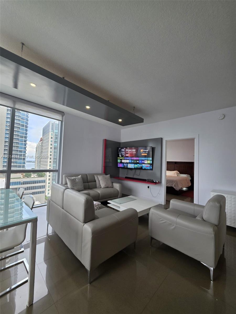 1060 Brickell Ave #2201, Miami FL 33131