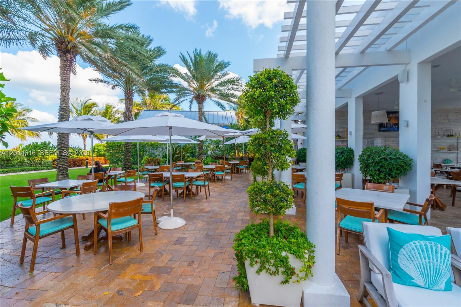 50 S Pointe Dr #607, Miami Beach FL 33139
