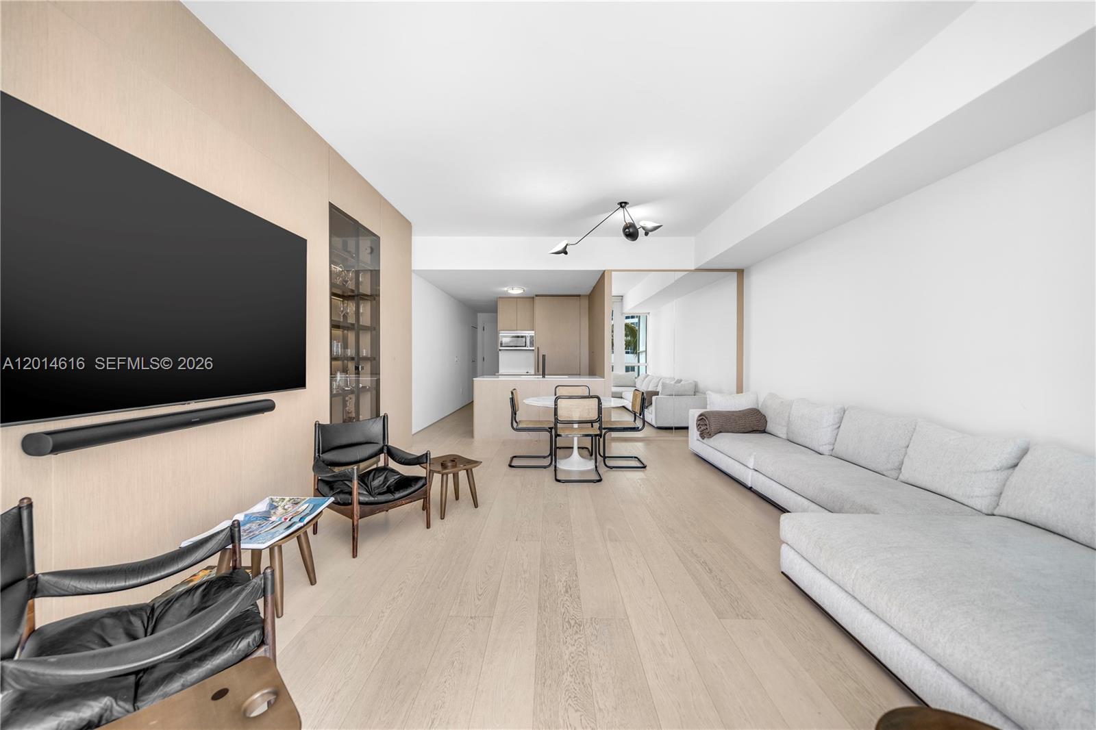 50 S Pointe Dr #607, Miami Beach FL 33139