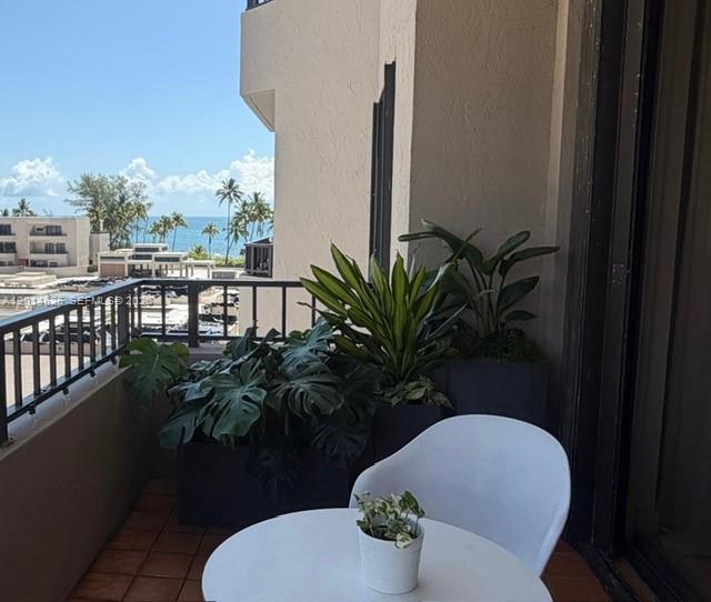 201 Crandon Blvd #424, Key Biscayne FL 33149