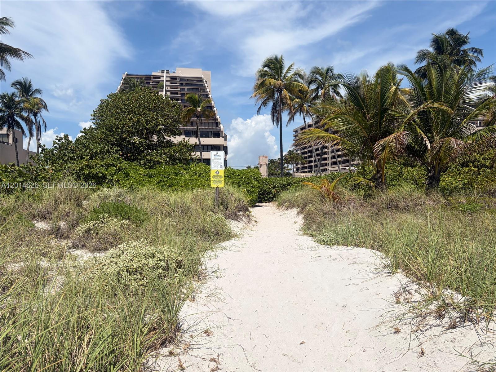 201 Crandon Blvd #424, Key Biscayne FL 33149
