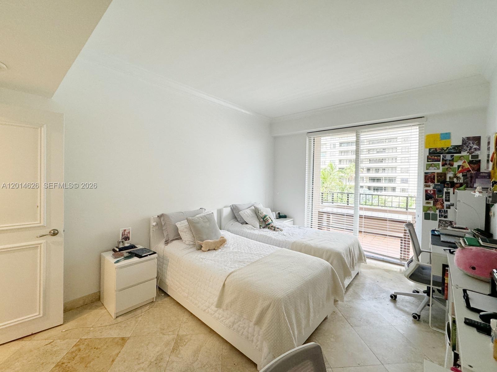 201 Crandon Blvd #424, Key Biscayne FL 33149