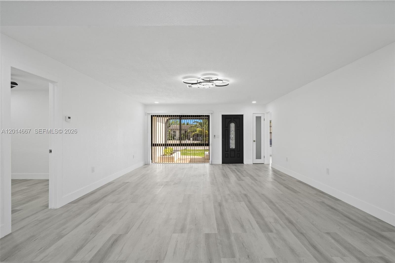 10171 NW 24th St, Sunrise FL 33322