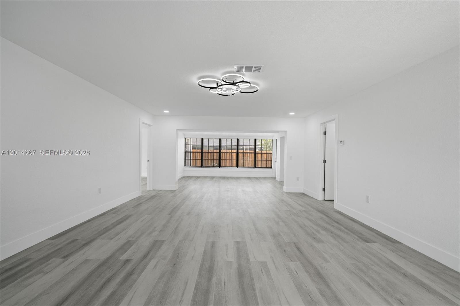 10171 NW 24th St, Sunrise FL 33322