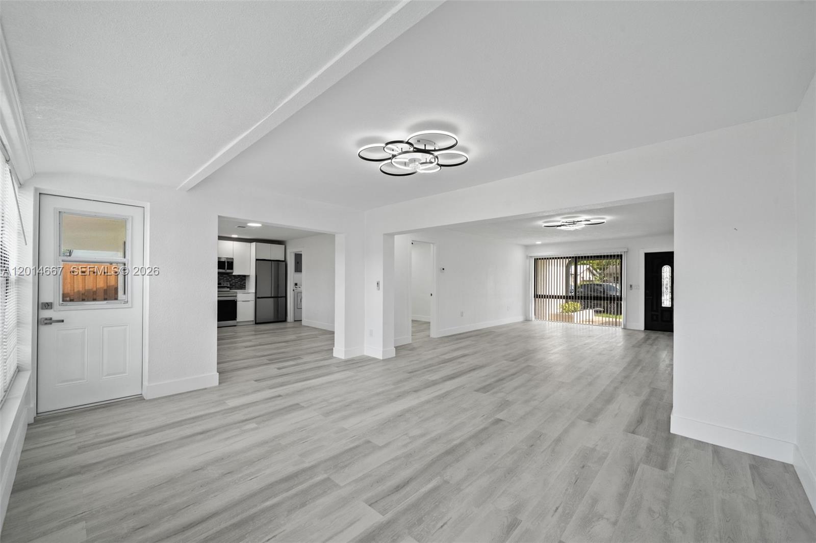 10171 NW 24th St, Sunrise FL 33322