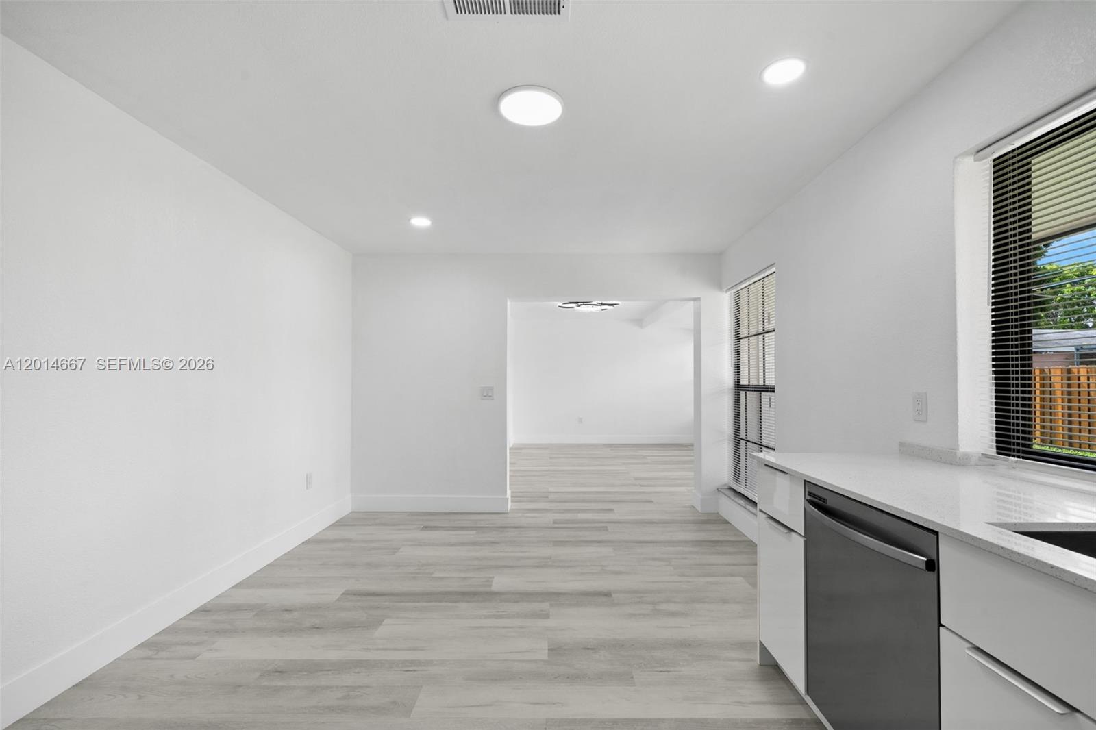 10171 NW 24th St, Sunrise FL 33322