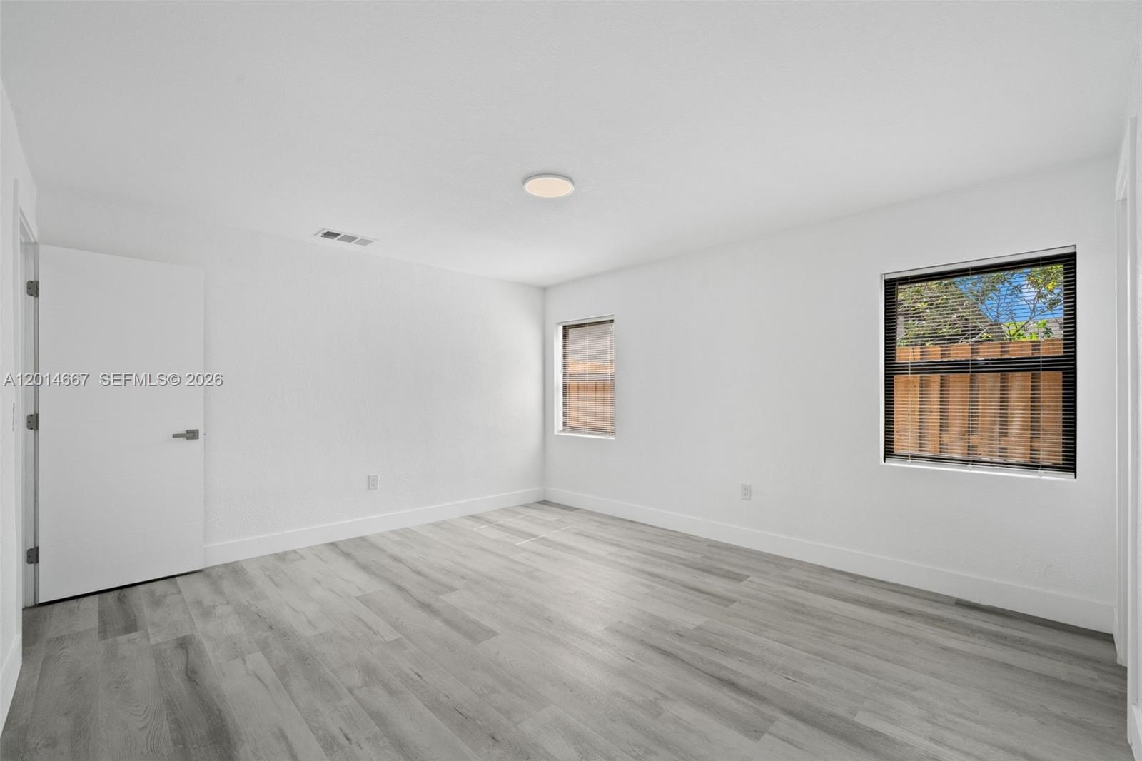 10171 NW 24th St, Sunrise FL 33322