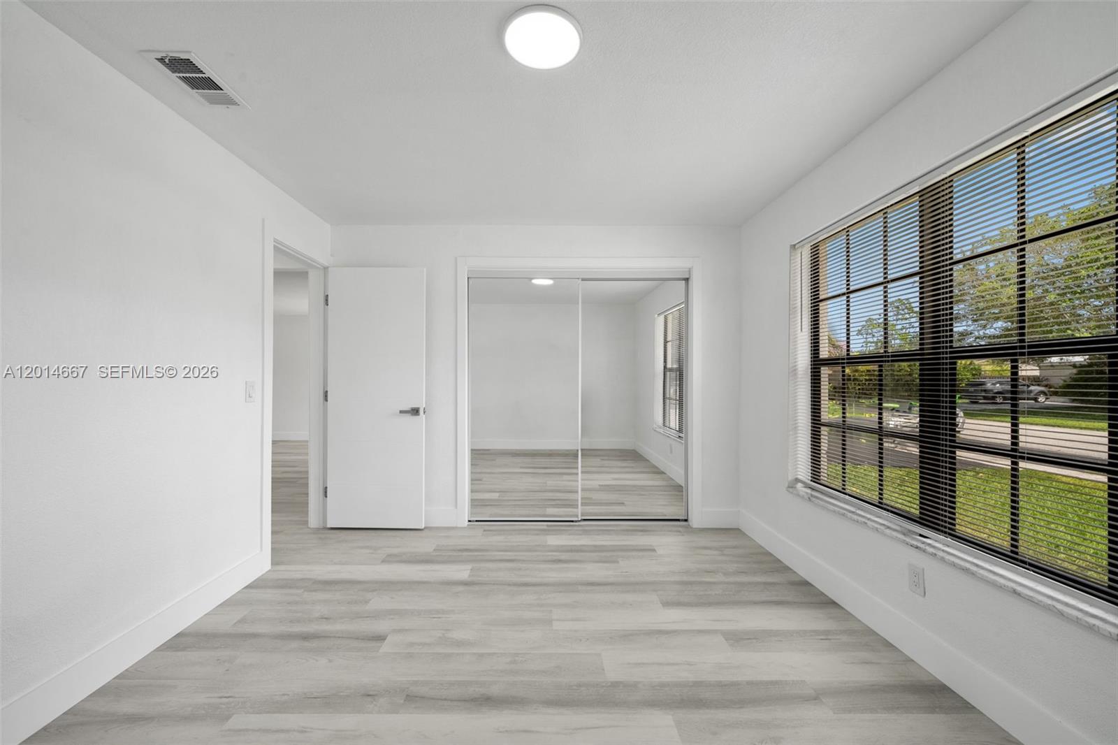10171 NW 24th St, Sunrise FL 33322