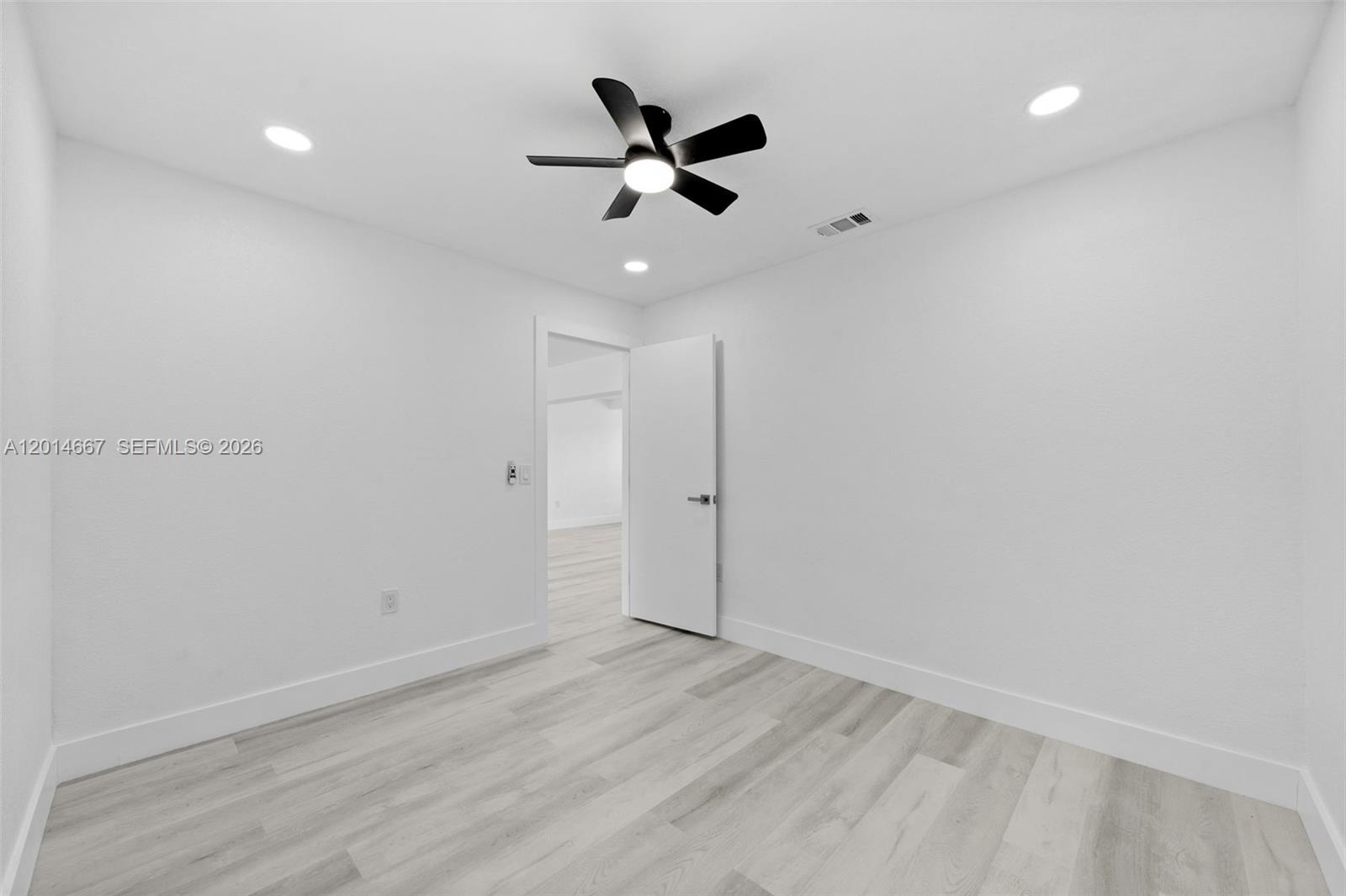 10171 NW 24th St, Sunrise FL 33322
