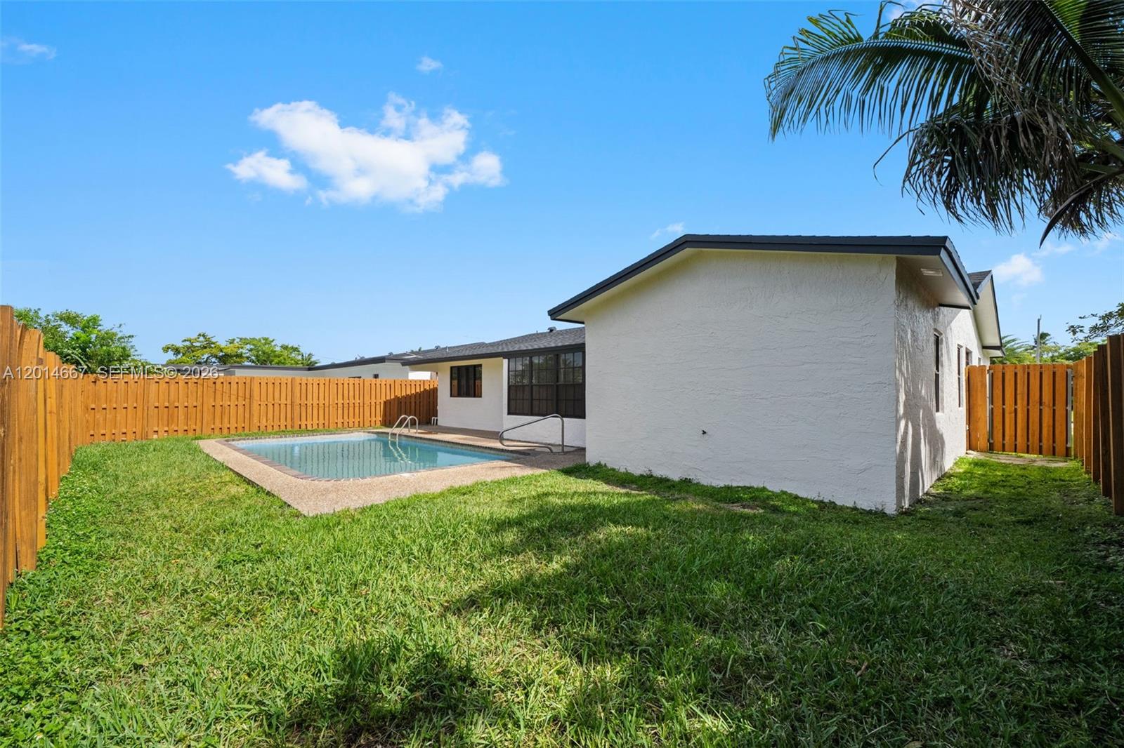 10171 NW 24th St, Sunrise FL 33322