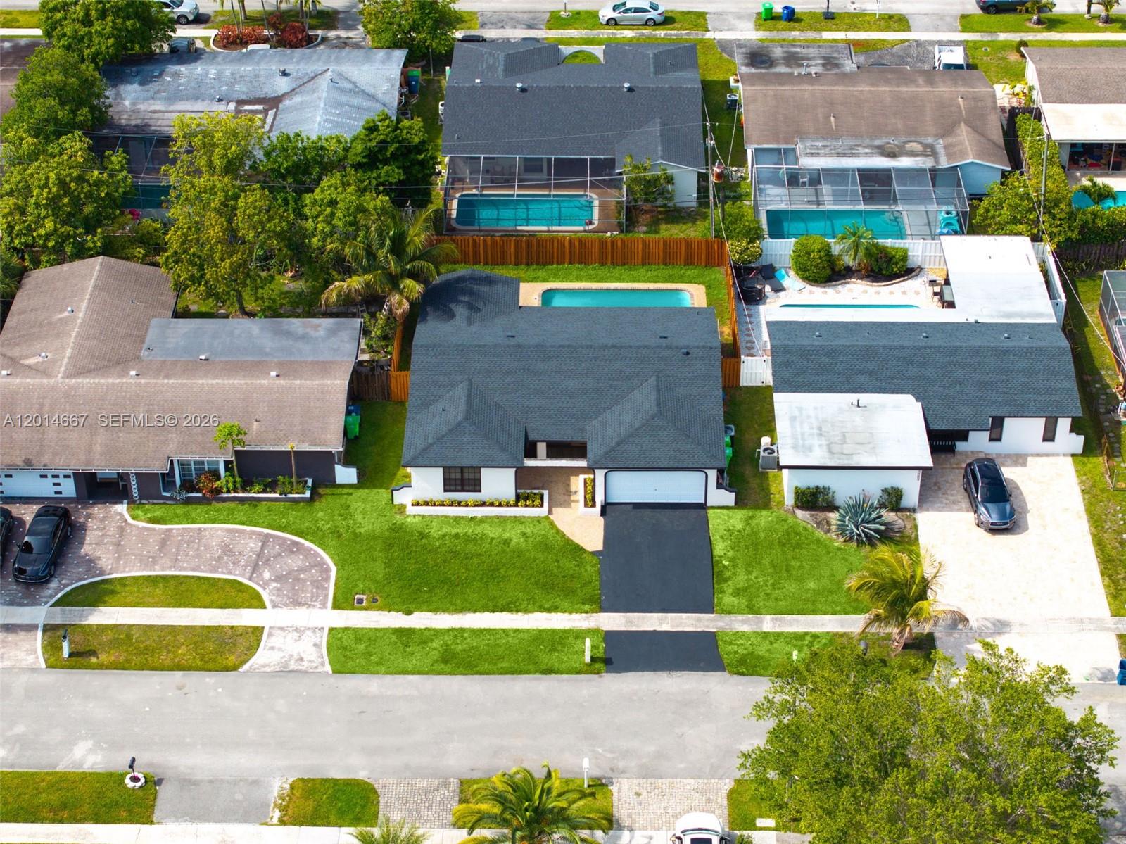 10171 NW 24th St, Sunrise FL 33322