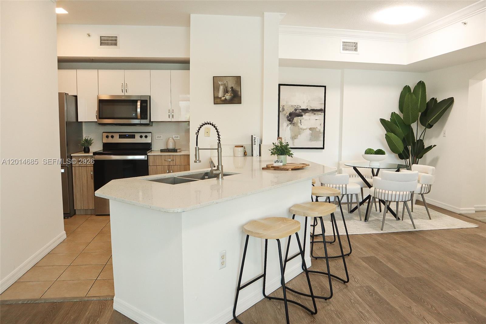 9172 Collins Ave #212, Surfside FL 33154