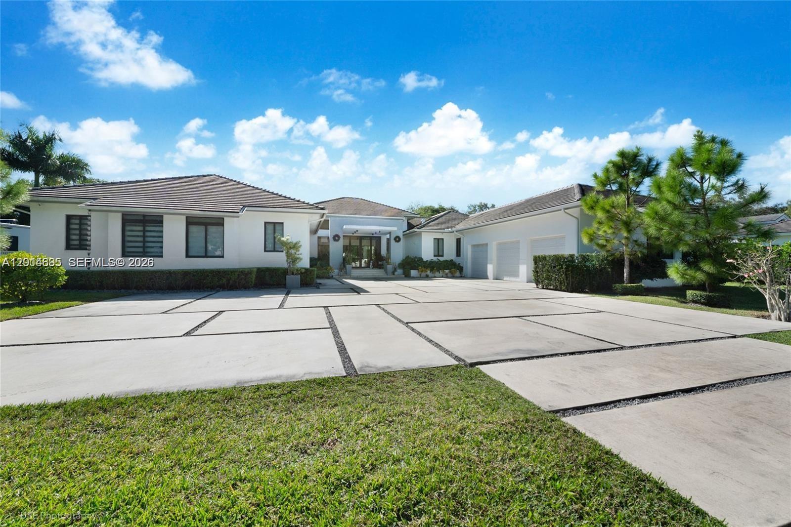 7830 SW 117th St, Pinecrest FL 33156