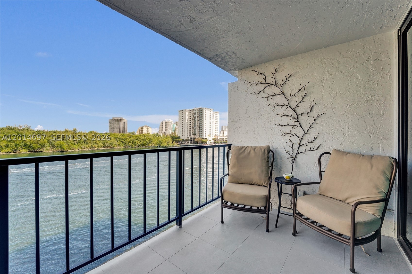 936 Intracoastal Dr #4F, Fort Lauderdale FL 33304