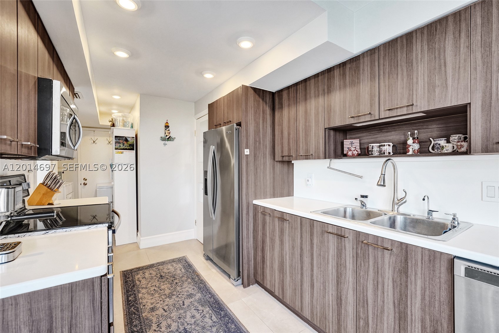 936 Intracoastal Dr #4F, Fort Lauderdale FL 33304