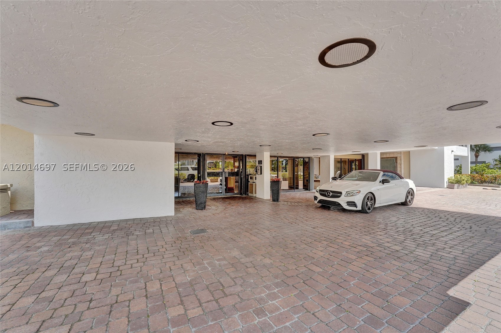 936 Intracoastal Dr #4F, Fort Lauderdale FL 33304