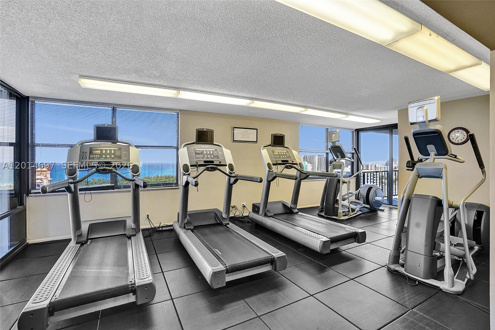 936 Intracoastal Dr #4F, Fort Lauderdale FL 33304