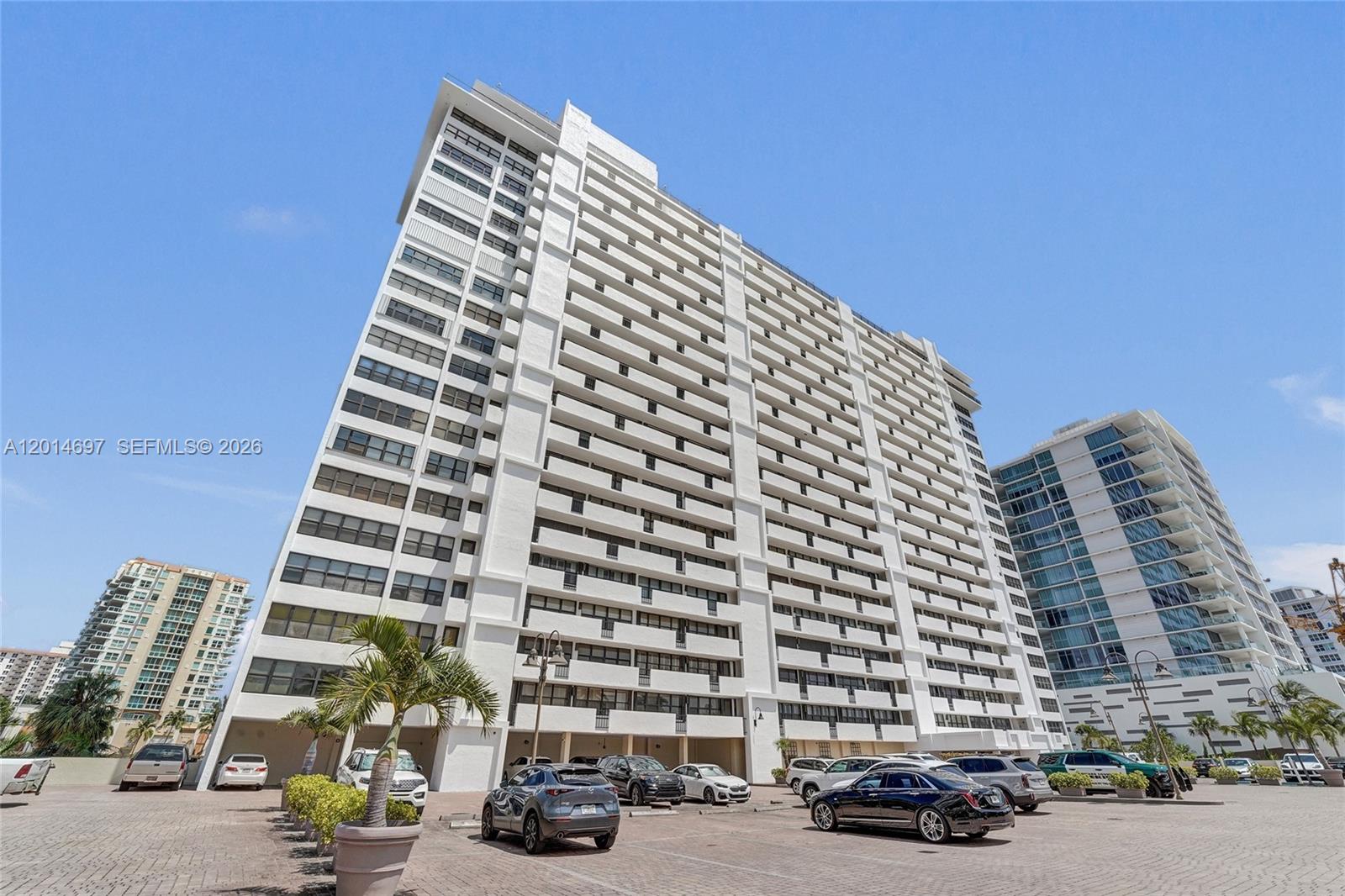 936 Intracoastal Dr #4F, Fort Lauderdale FL 33304