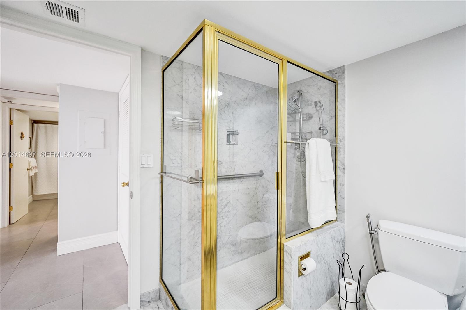 936 Intracoastal Dr #4F, Fort Lauderdale FL 33304