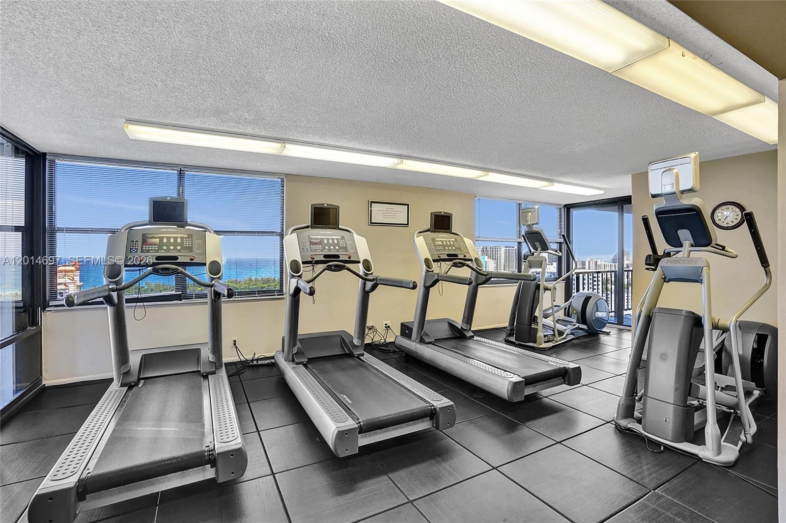 936 Intracoastal Dr #4F, Fort Lauderdale FL 33304