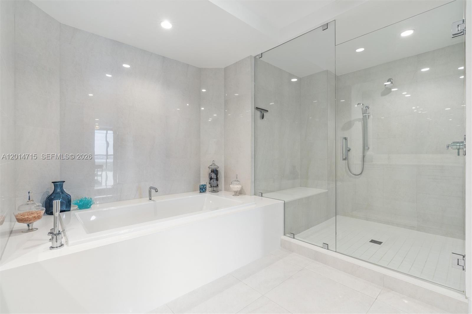 100 E Las Olas Blvd #4203, Fort Lauderdale FL 33301