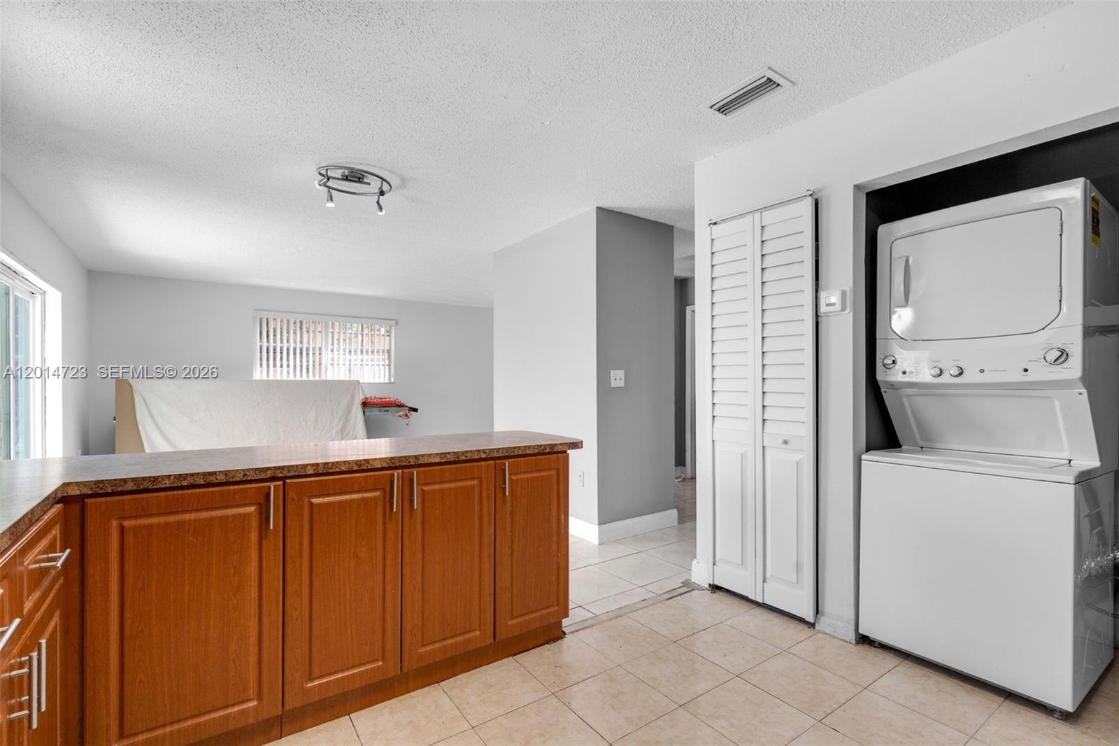 2385 NW 32nd St, Miami FL 33142