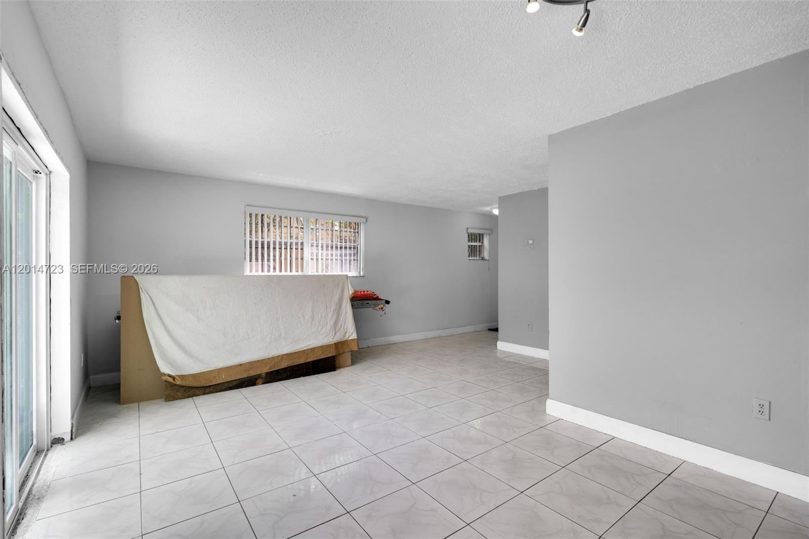 2385 NW 32nd St, Miami FL 33142