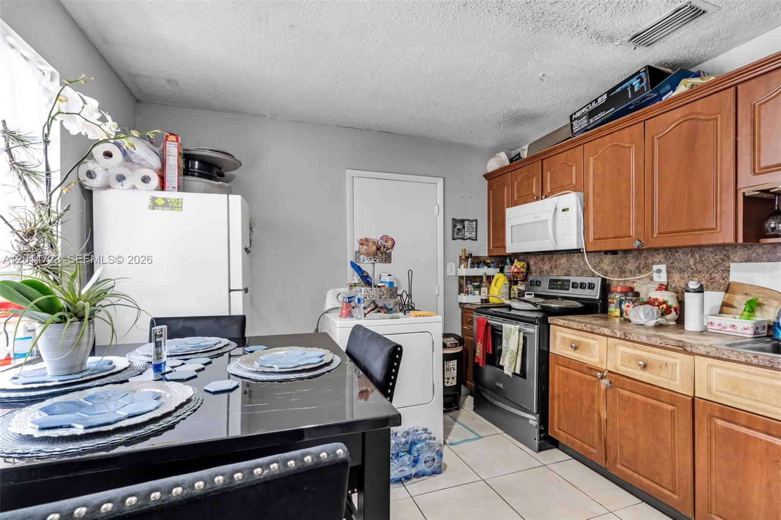 2385 NW 32nd St, Miami FL 33142