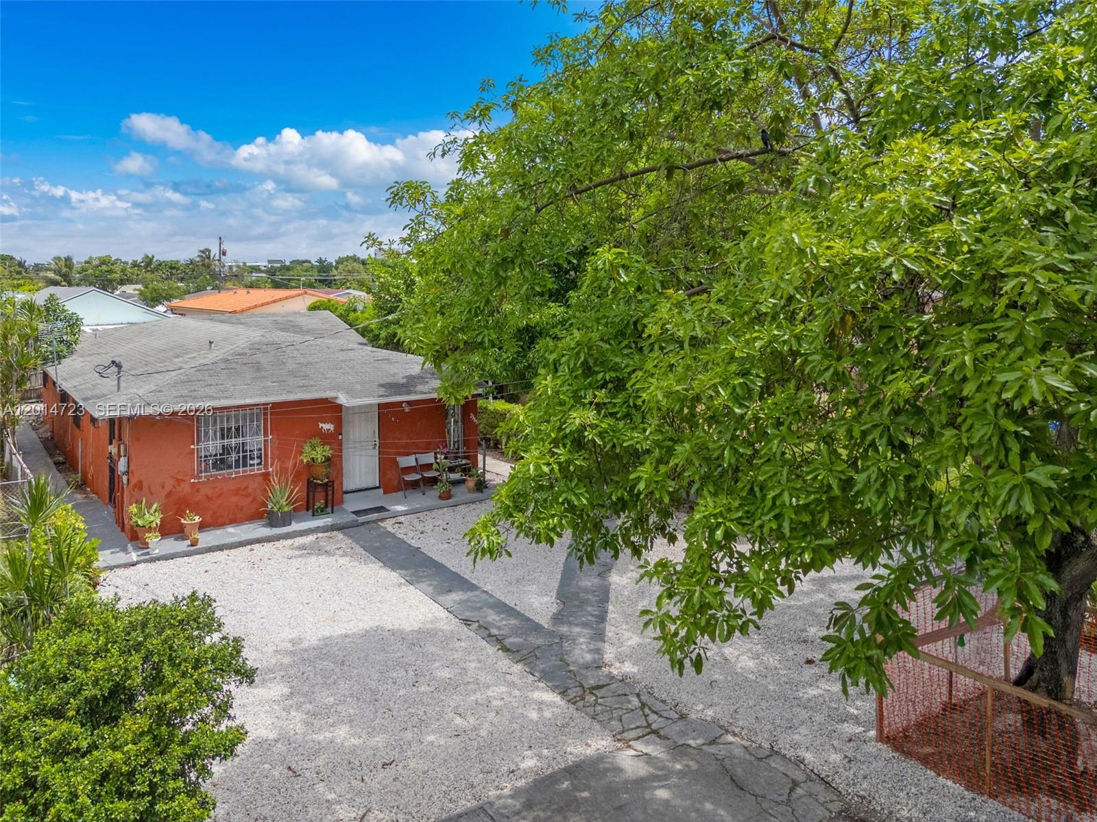 2385 NW 32nd St, Miami FL 33142