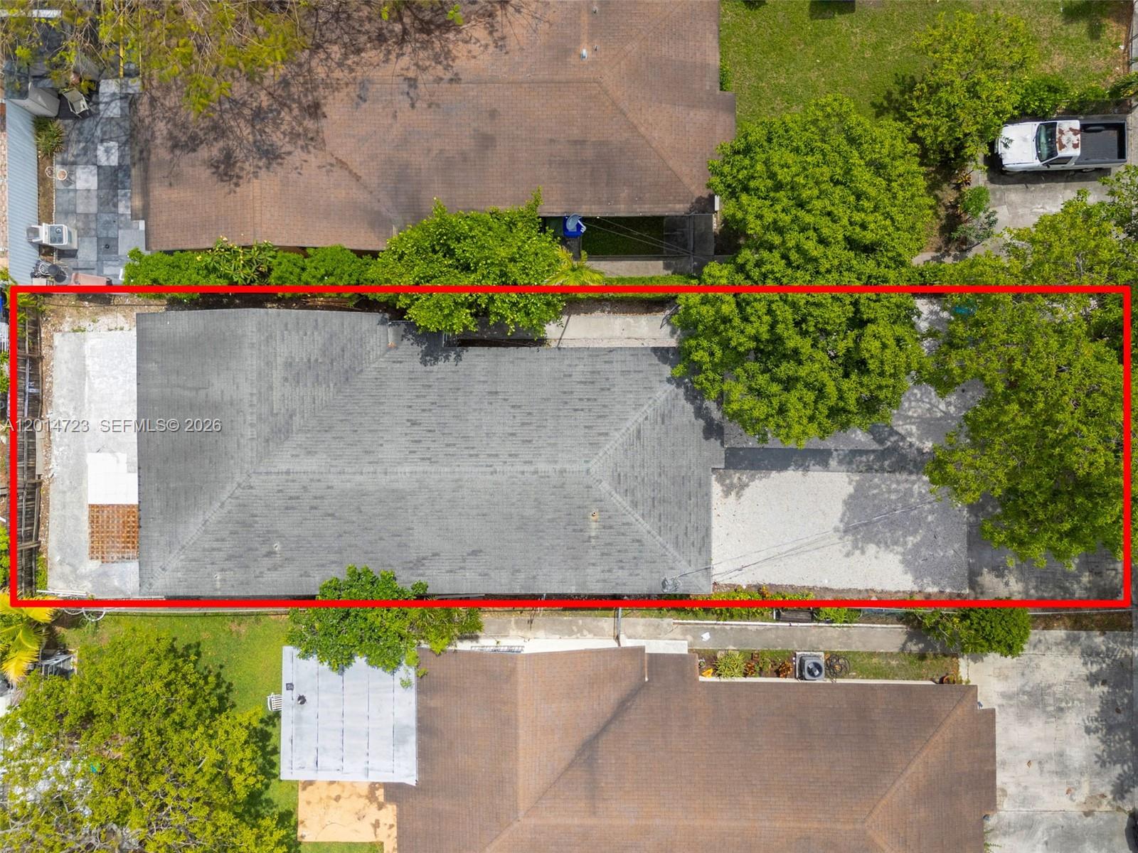 2385 NW 32nd St, Miami FL 33142