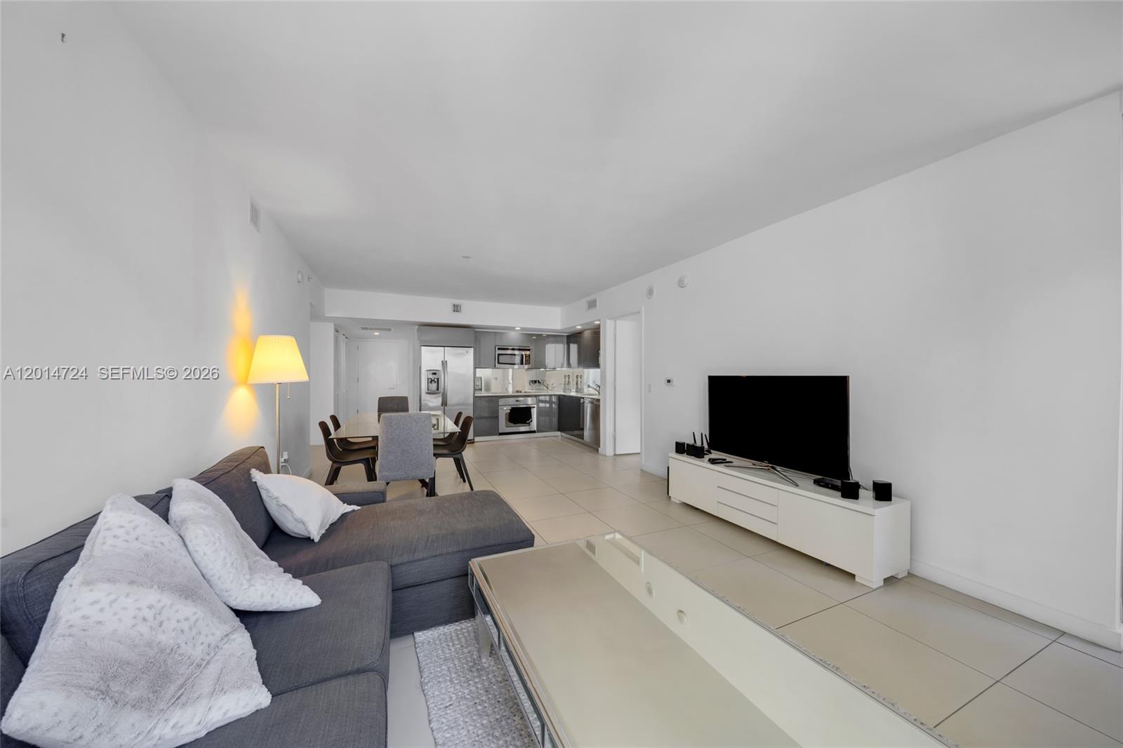 31 SE 6th St #907, Miami FL 33131