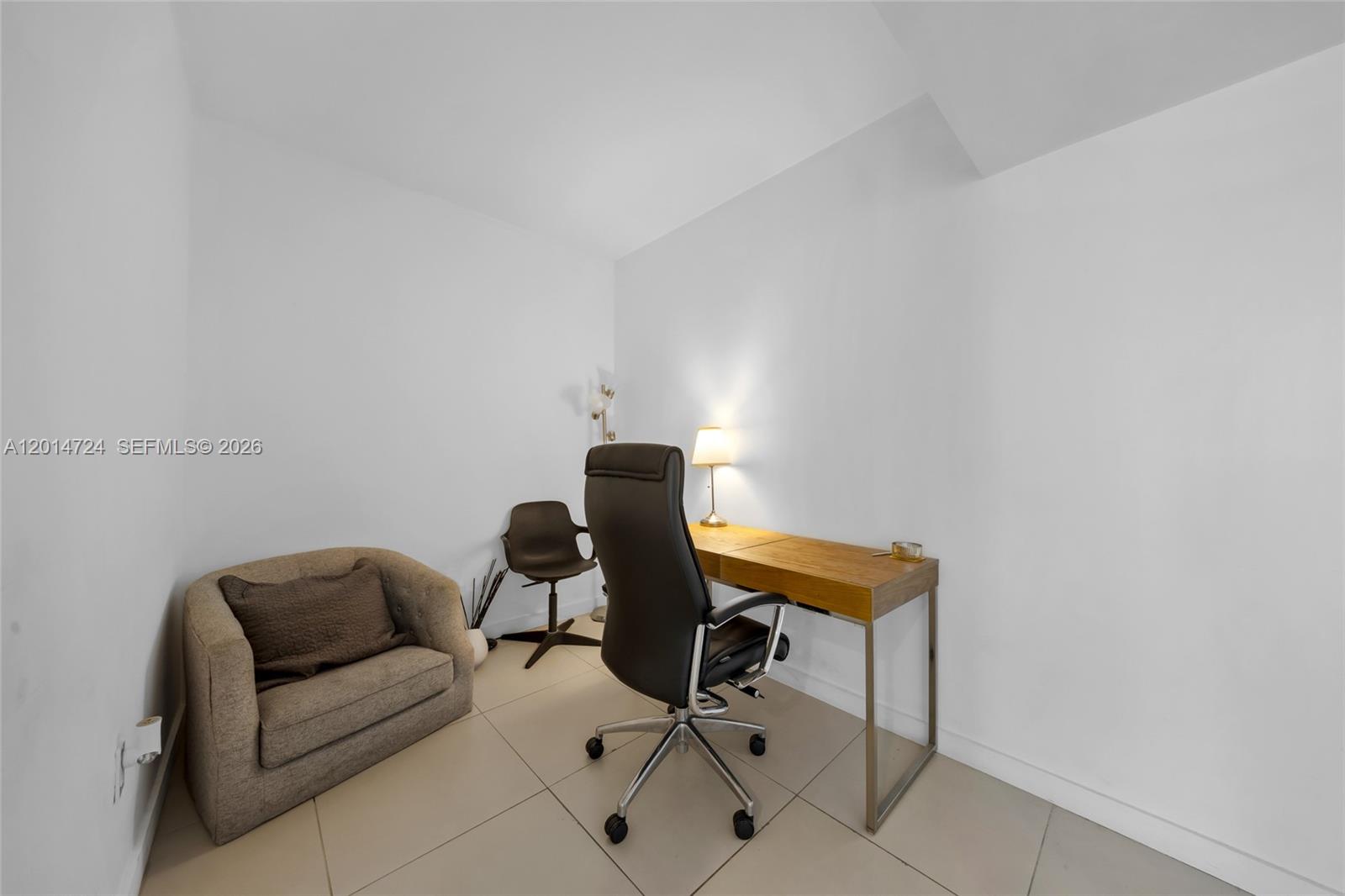 31 SE 6th St #907, Miami FL 33131
