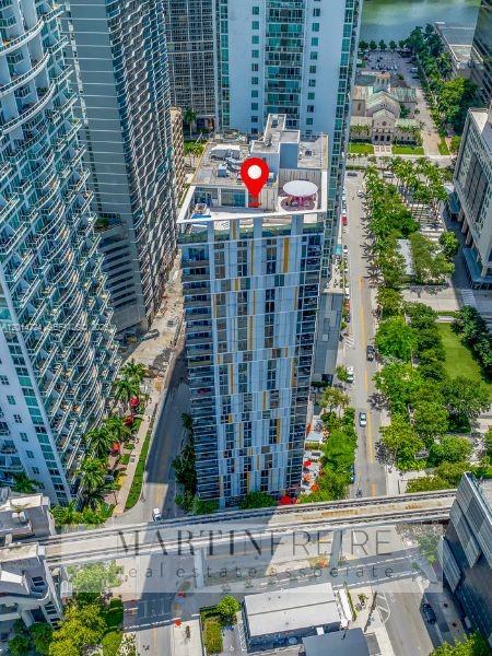 31 SE 6th St #907, Miami FL 33131