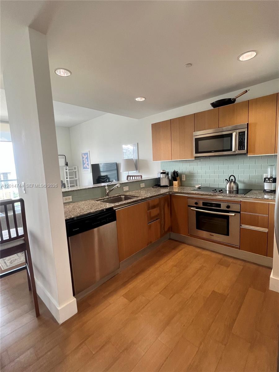1060 Brickell Ave #3709, Miami FL 33131