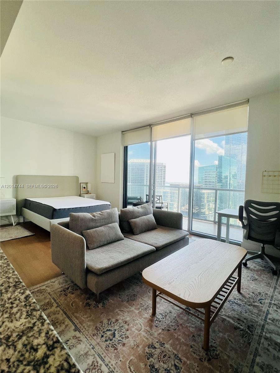 1060 Brickell Ave #3709, Miami FL 33131